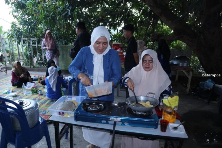 Pencoblosan Lanjutan di Kecamatan Lubukbaja, Disediakan Dapur Umum Bagi Petugas Rekapitulasi PPK
