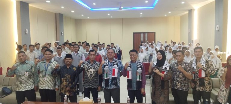 SMAN 1 Batam Salurkan Bantuan Kemanusiaan untuk Palestina