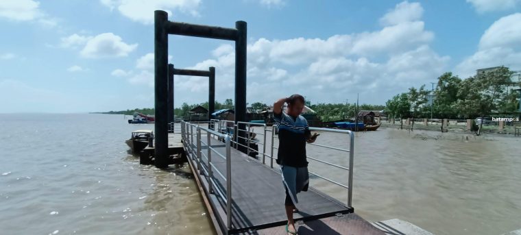 Arus Mudik Imlek Meningkat, Syahbandar Kundur Utara Terpaksa Gunakan Satu Ponton Pelabuhan