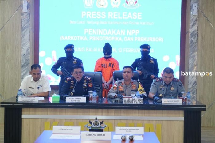 Bawa Heroin 1 Kg dan Sabu 325 Gram, 1 Warga Asing Ditangkap Bea Cukai