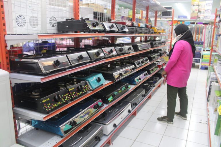 Konsumsi Kalangan Menengah Atas Melambat