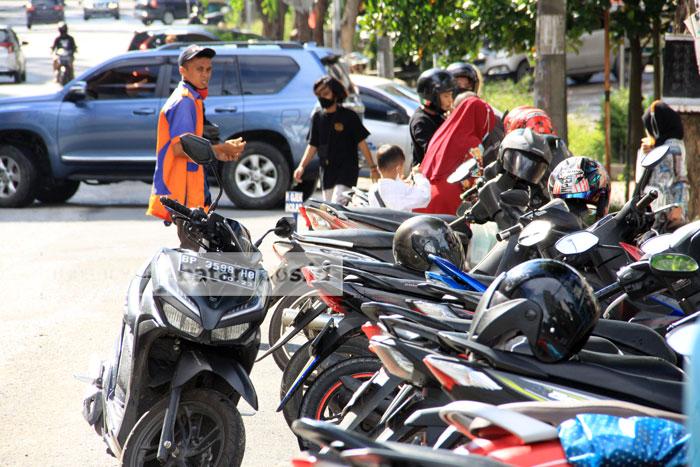Tanpa Seragam dan Karcis, Jukir Liar Menjamur di Nagoya