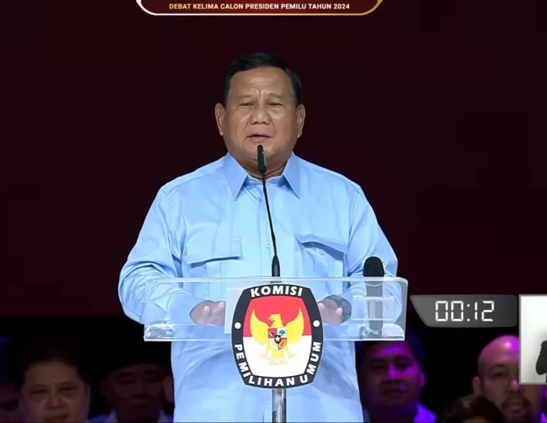 Tutup Debat Capres, Prabowo Minta Maaf ke Anies dan Ganjar