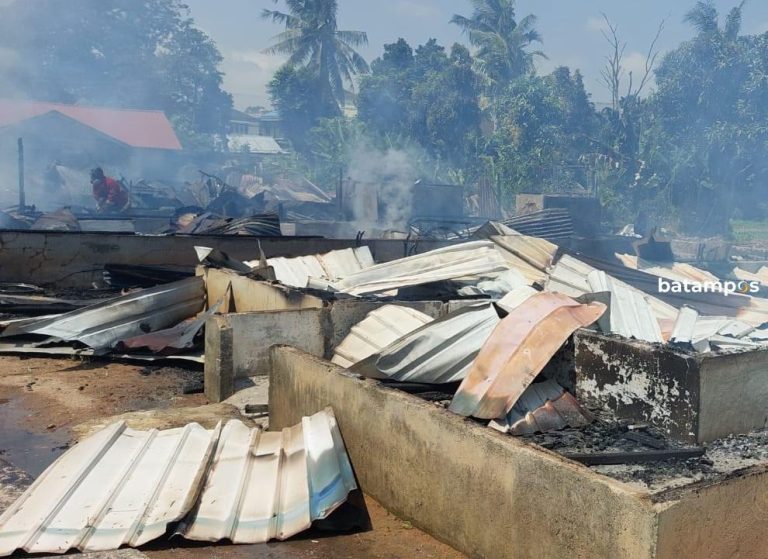 4 Rumah Terbakar di Karimun