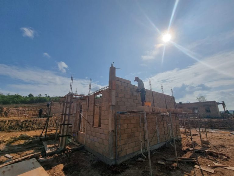 Kepala BP Batam Berkomitmen Selesaikan Pembangunan Rumah Baru Warga Rempang