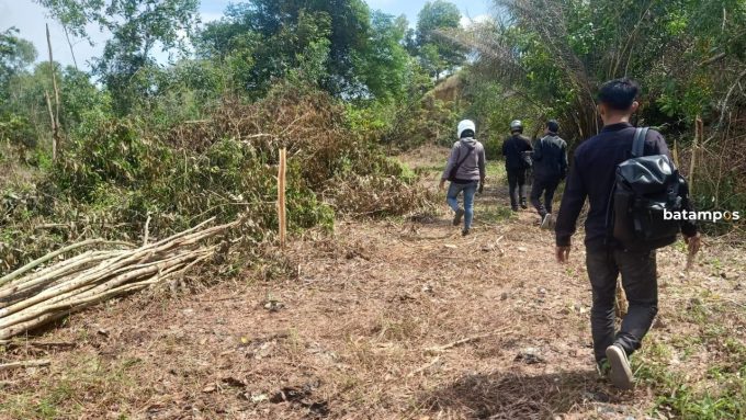 Lahan PT. Antam di Kijang Diduga Diserobot, Pohonnya Ditebang