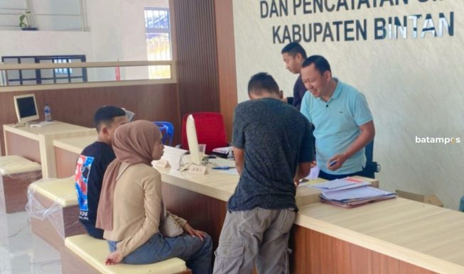 2.668 Warga Bintan Belum Rekam e-KTP, Disdukcapil Bintan Jemput Bola ke Sekolah