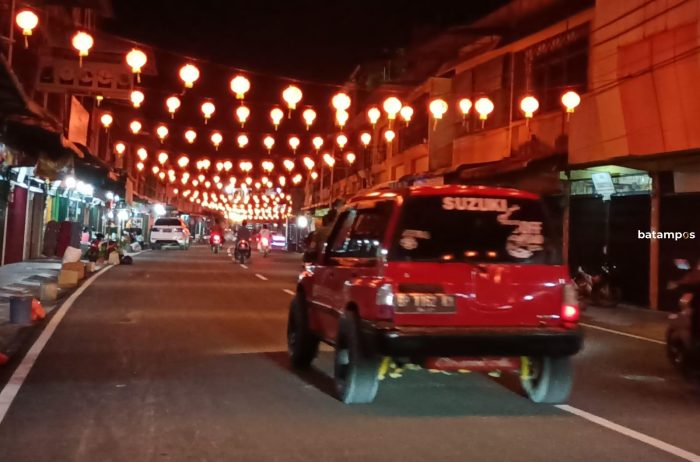 Semarakan Tahun Baru Imlek, Vihara Dharma Shanti Kundur Pasang 1.800 Lampion