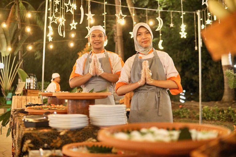 Berbuka Puasa di Kedai Desa Ramadan HARRIS Resort Waterfront Batam