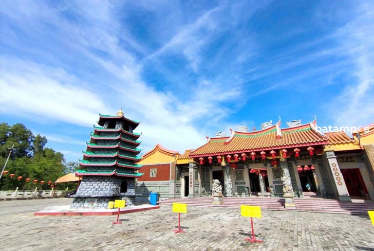 Semarak Imlek di Batam 2575