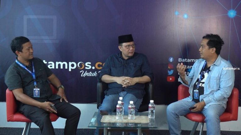 Bawaslu Hentikan Kasus Dugaan Politik Uang Ria Saptarika