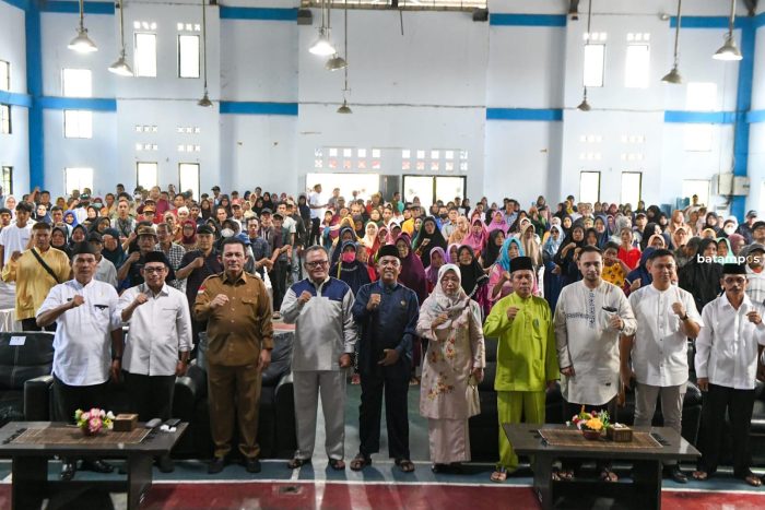 Jelang Lebaran, Gubkepri Serahkan Bantuan Sembako Bagi Masyarakat Bintan