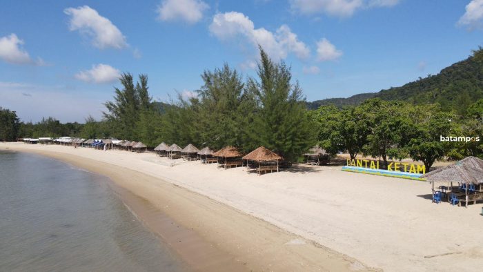 Wisata Pantai jadi Andalan Pariwisata di Karimun