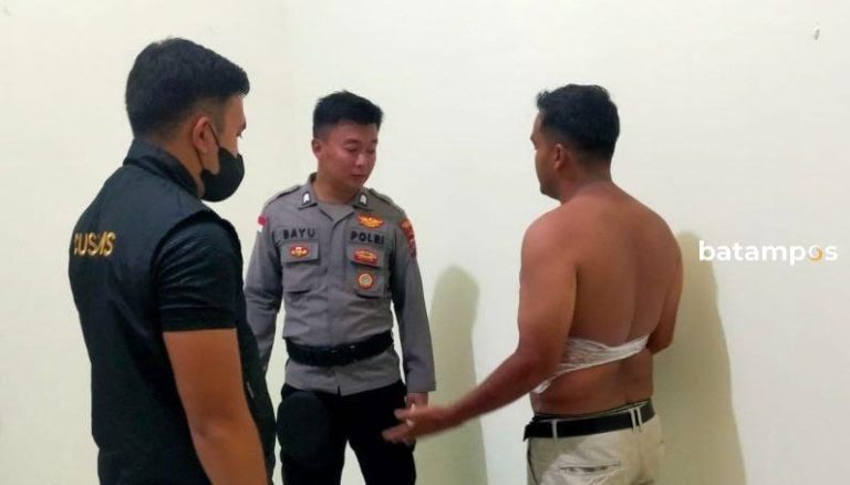 Sabu Dililit di Perut, Calon Penumpang KM Bukit Raya Ditangkap di Pelabuhan Sei Kolak, Kijang