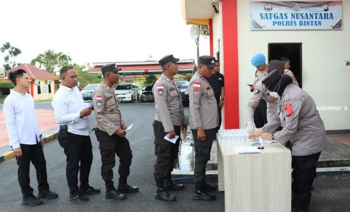 Mendadak, Mabes Polri Tes Urine Polisi Bintan