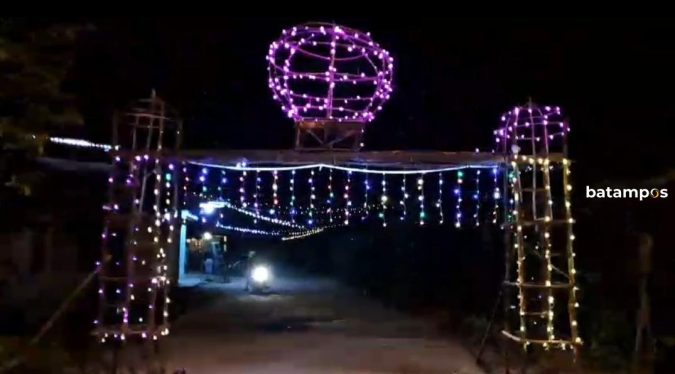 Suasana Ramadan di Kampung Mentigi, Tanjunguban Dihiasi Gemerlap Lampu Hias