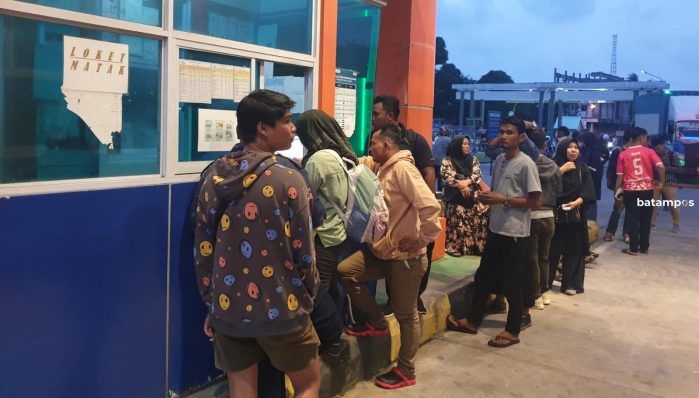 Sempat Tunda Pelayaran Akibat Cuaca Buruk, KMP Bahtera Nusantara 03 Tujuan Tambelan Kembali Berlayar