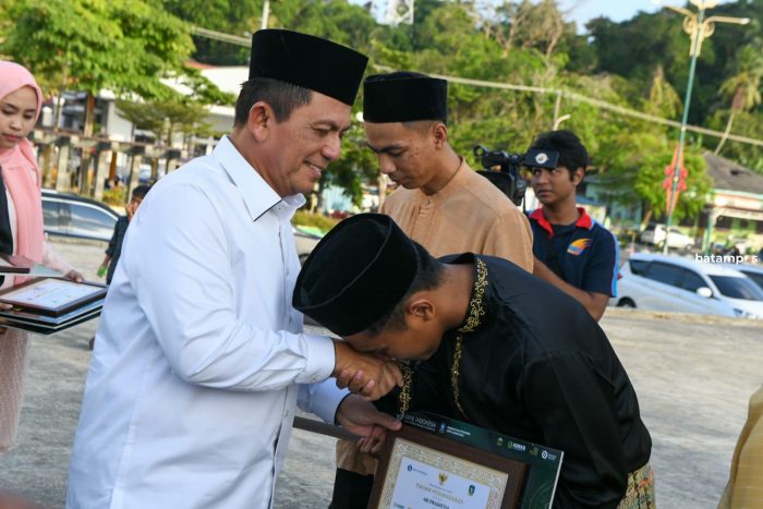 Gubernur Ansar Resmi Menutup Gelaran KURMA 2024