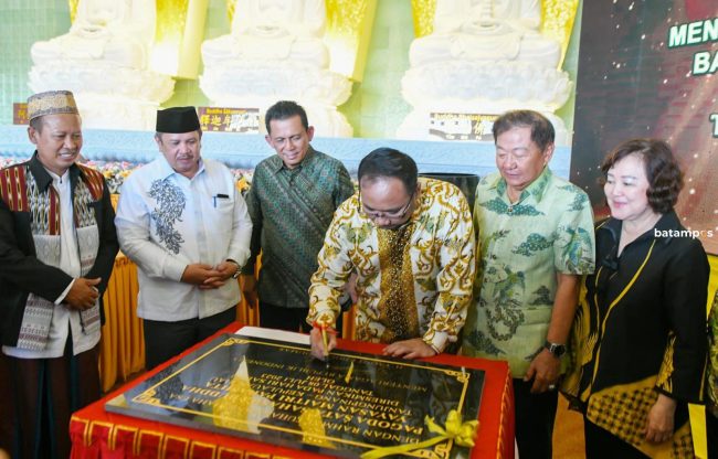 Mengunjungi Destinasi Wisata Religi di Pulau Bintan