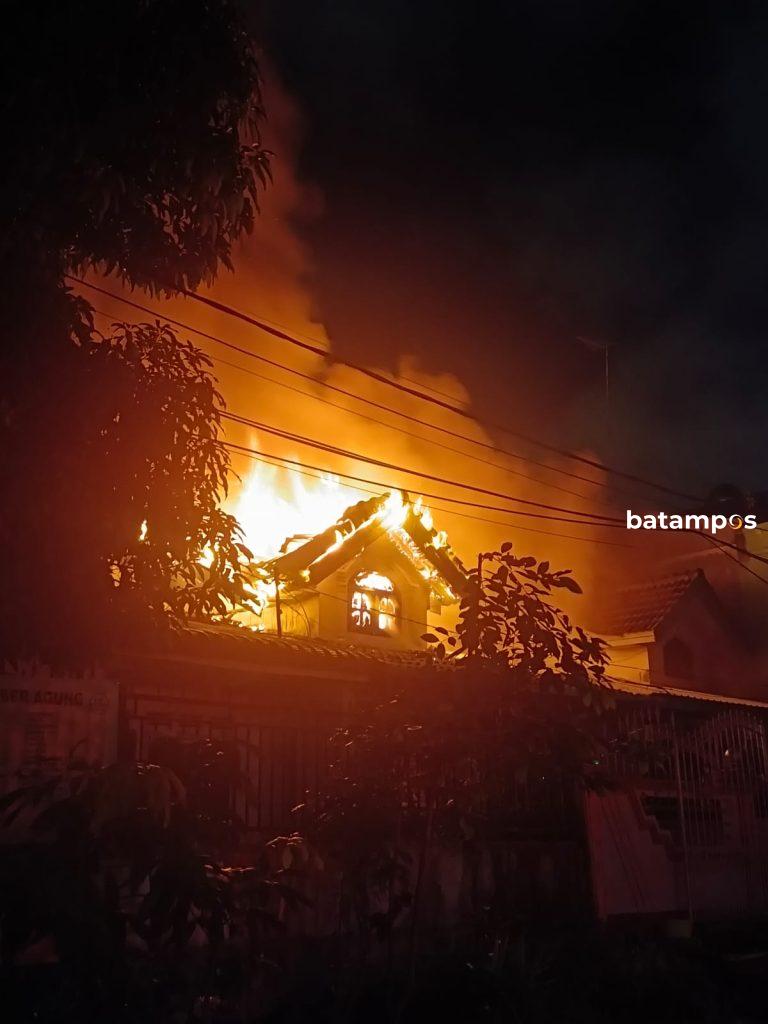 Dua Rumah Terbakar di Jodoh Park