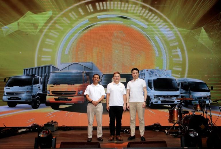 Inovasi Tanpa Batas: Mitsubishi Fuso Memperkenalkan 5 Truk Terbaru di GIICOMVEC 2024!