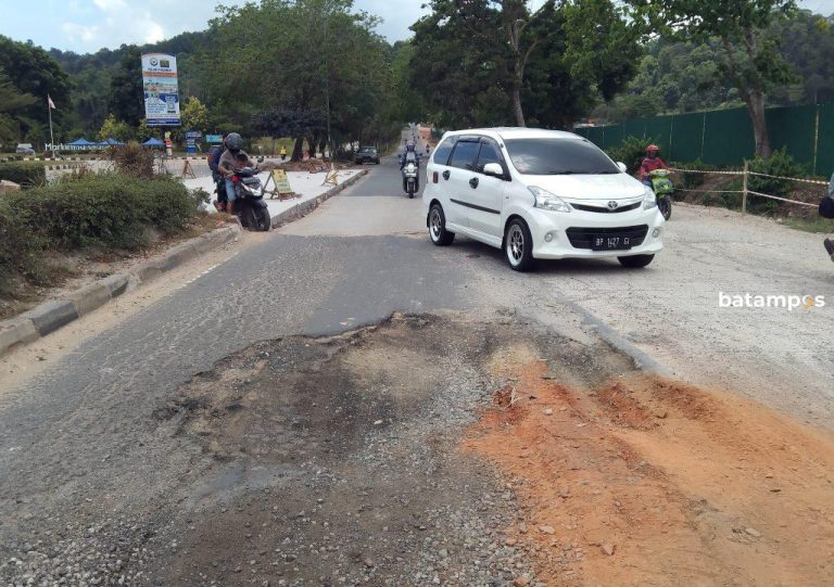 Belum Diperbaiki, Jalan Rusak Semakin Banyak Memakan Korban