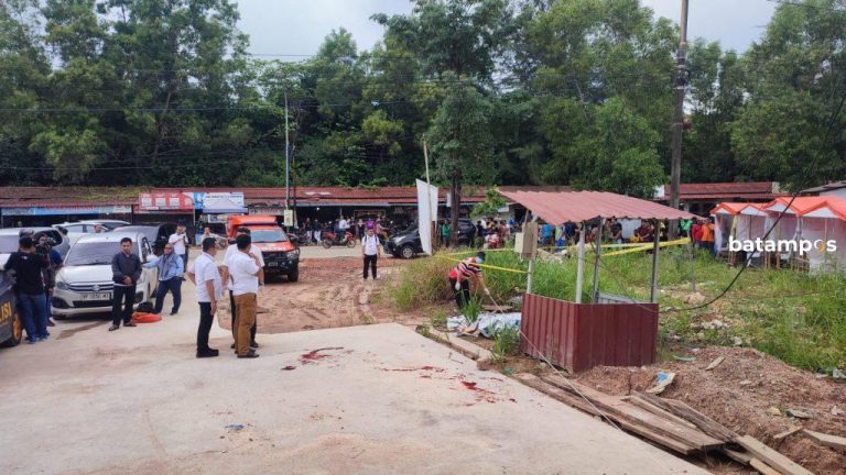 Seorang Pria di Tiban Membacok Marketing Perumahan