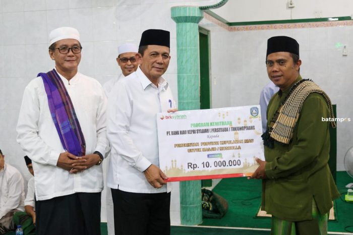 Gubernur Ansar Motivasi Masyarakat Untuk Tidak Putus Asa