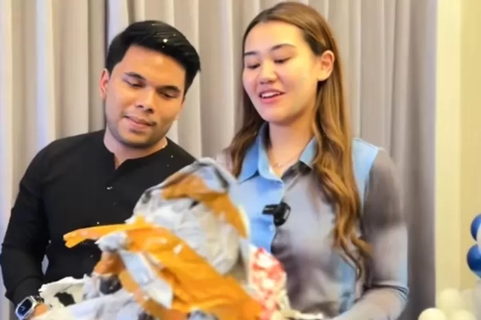 Thariq Halilintar Berikan Kado Seharga Rp 173 Juta di Ultah Aaliyah Massaid