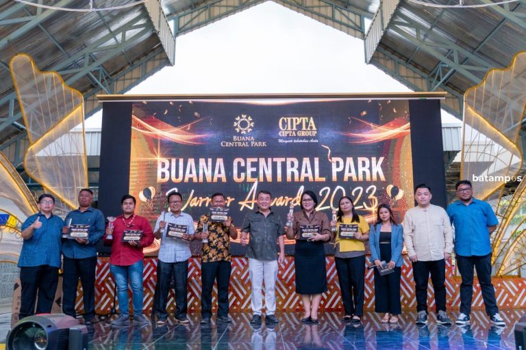 Buana Central Park Beri Penghargaan untuk Marketing dengan Penjualan Terbaik