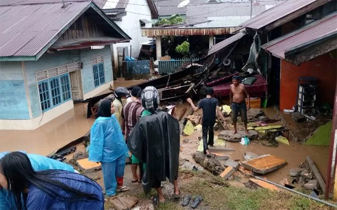 Banjir dan Longsor di Kabupaten Padang Pariaman, 3 Orang Meninggal dan 2.958 Warga Terdampak