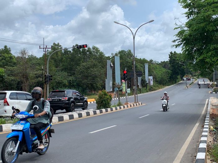 Pengendara Resah, Pertigaan Tugu Tangan Minim Penerangan