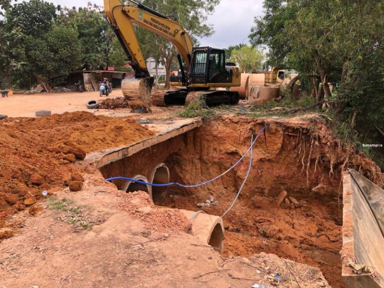 DBMSDA Kebut Perbaikan Jalan Dang Merdu