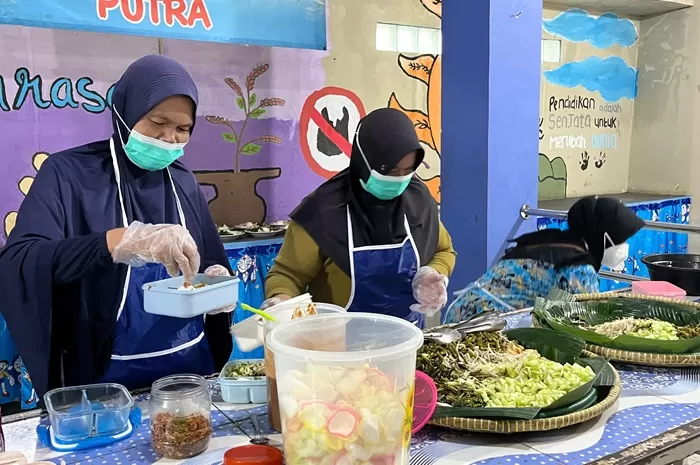 Simulasi Makan Siang Gratis, Pedagang Sebut Harga Makanan 15.000 per Anak Kurang