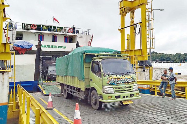 Pasca Libur Akhir Pekan , Penumpang Kapal Roro Kembali ke Jadwal Reguler