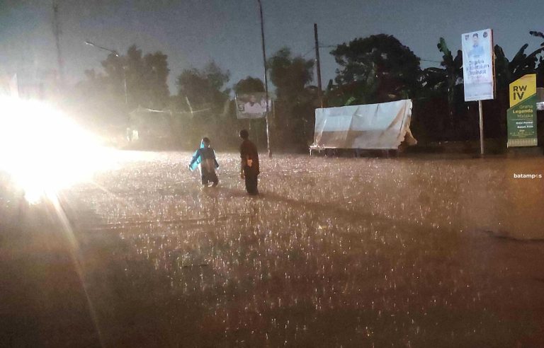 Batam Berpotensi Hujan, Waspada Angin Kencang dan Gelombang Tinggi