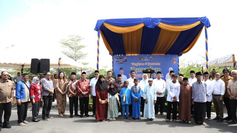 BP Batam Peduli, Ribuan Paket Sembako dan Santunan Anak Yatim Disalurkan