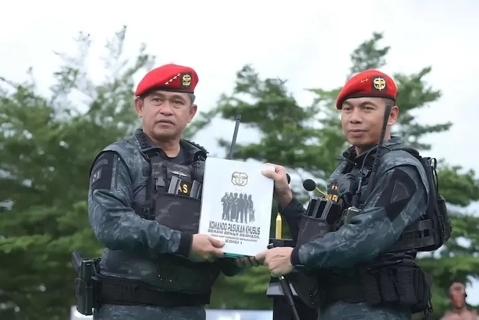 Jenderal Maruli Diganjar Brevet Kehormatan Satgultor 81 Kopassus