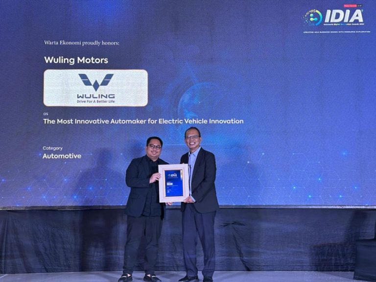 Wuling Raih Penghargaan The Most Innovative Automaker for Electric Vehicle Innovation