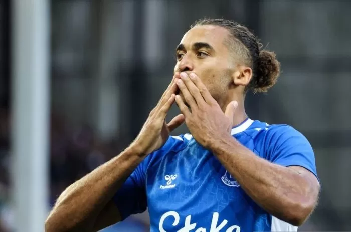 Kalah 0-2 oleh Everton, Peluang Juara Liverpool Makin Kecil