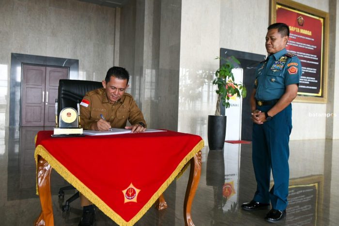 Pertemuan Hangat Gubkepri dan Pangkogabwilhan I di Momen Idul Fitri