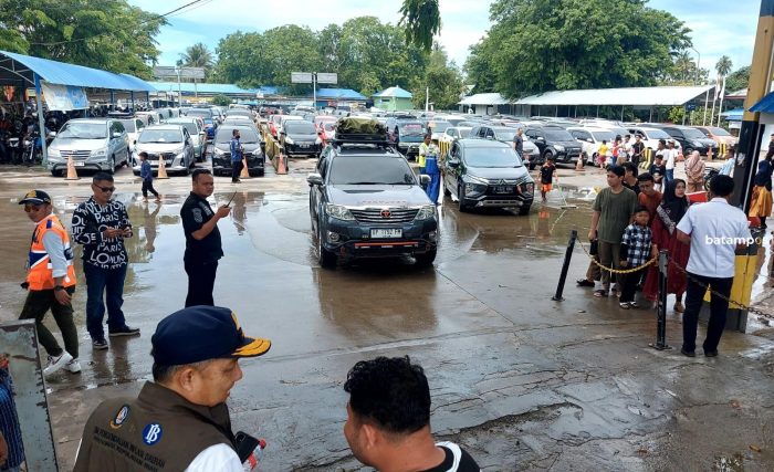 Swasta mulai Masuk Kerja, Arus Balik dari Pulau Bintan ke Batam Lewat Roro Padat tapi Tertib