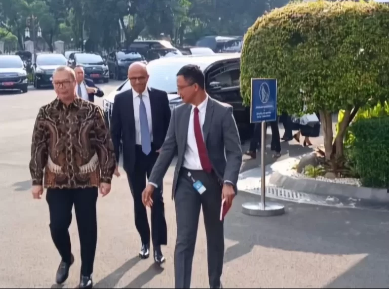 CEO Microsoft Temui Presiden Jokowi di Istana Negara, Ini yang Dibahas