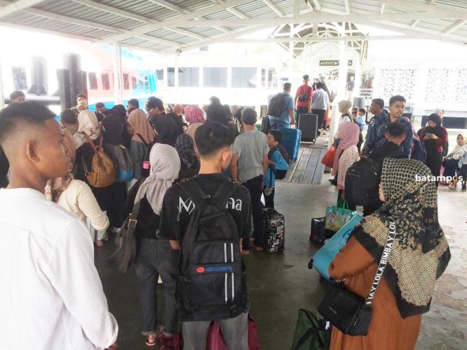 Penumpang Lebih Nyaman, Pelindo Tambah Pendingin Ruangan di Pelabuhan