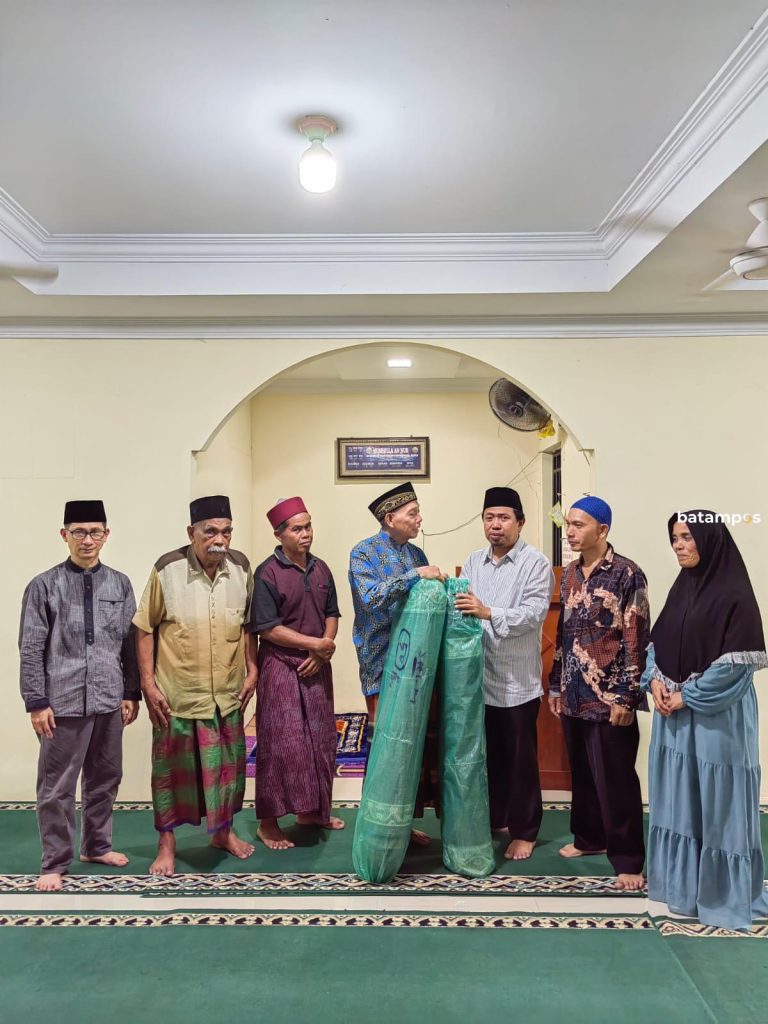 LAZ Batam Berbuka Bersama Warga Baloi Kolam