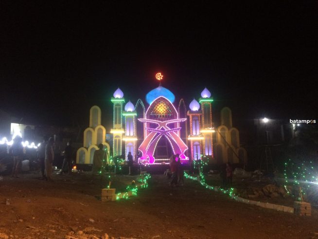 45 Peserta Ikuti Festival Lampu Hias Eid Mubarak Tahun 2024 Dispar Karimun