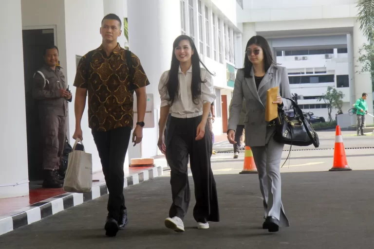 Kejaksaan Agung Periksa Sandra Dewi, MAKI Yakin Tahu Aliran Uang Haram Suaminya