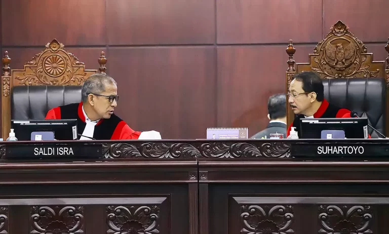 Masing-Masing Kubu Serahkan Kesimpulan ke MK