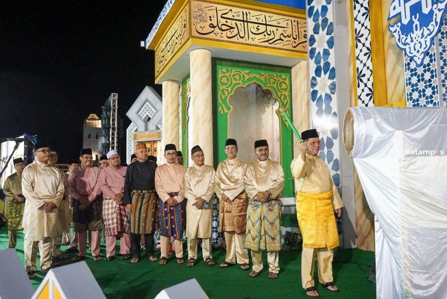 Gubkepri Buka MTQ ke XVI Kabupaten Karimun