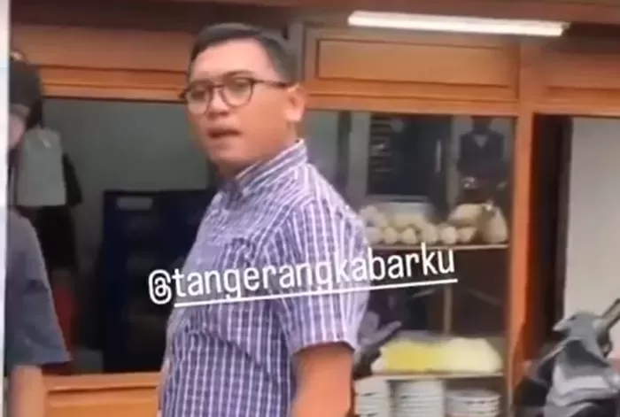 Pegawainya Viral Meludahi Pemobil, Pertamina Bebastugaskan Arie Febriant
